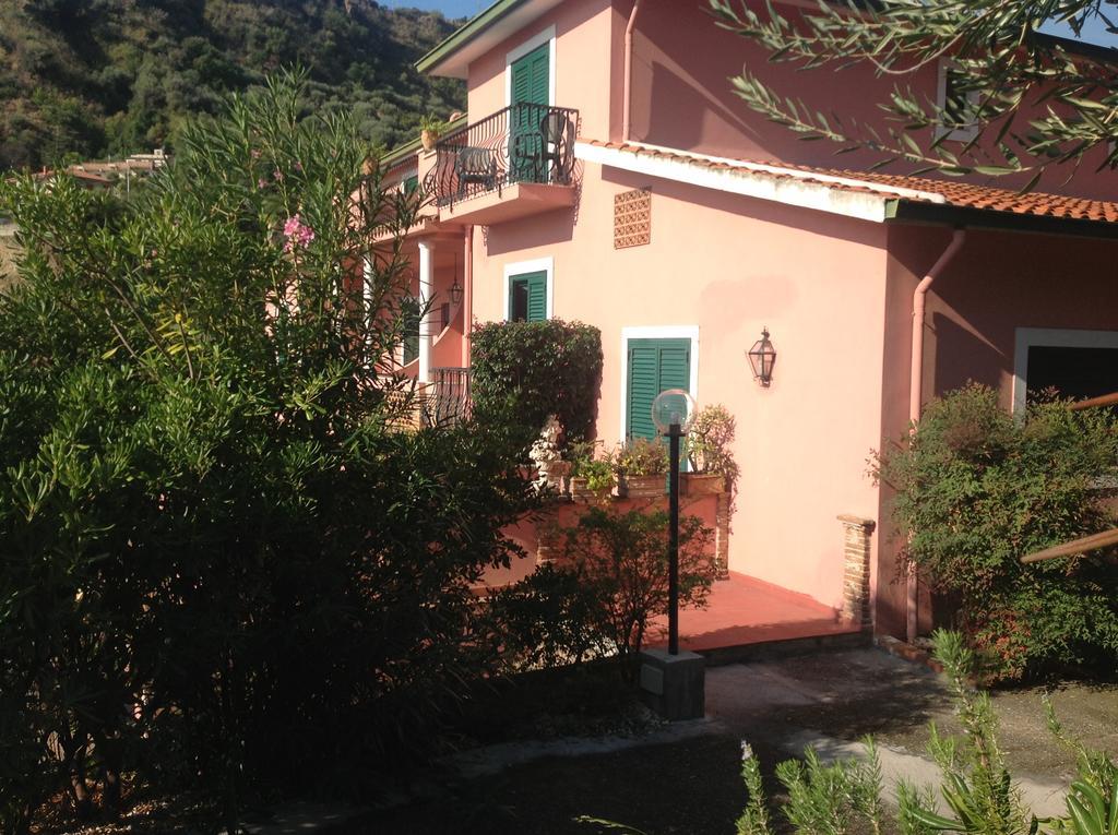 Hotel Villa Sirina Taormina Exterior foto